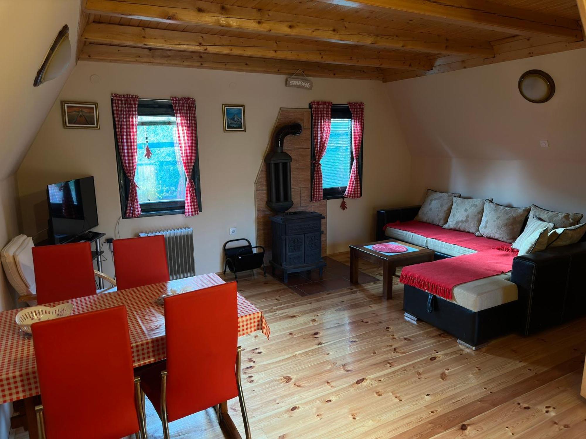 Vila Jela Zabljak Bagian luar foto